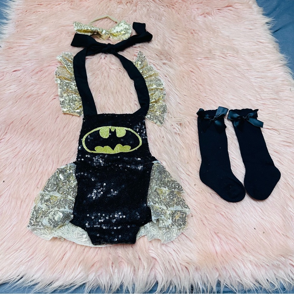 Kids Superhero Costume with Sequin Cape - Black and Gold